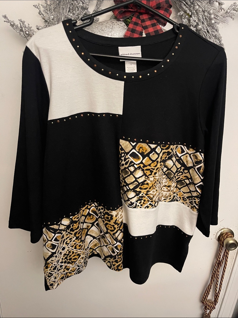 Alfred Dunner Black, White & Gold Animal-Print Panel Long-Sleeve Top